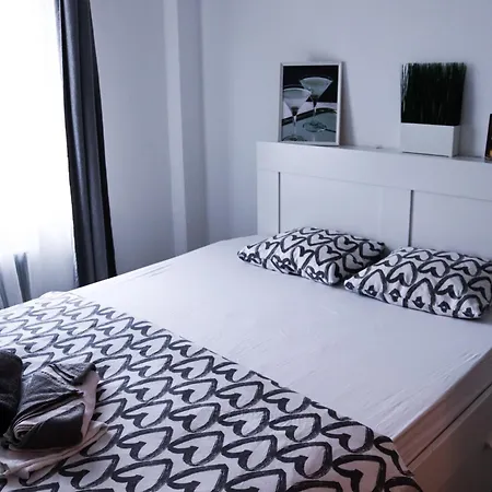 아파트 Scandinavian Style With Panoramic View
